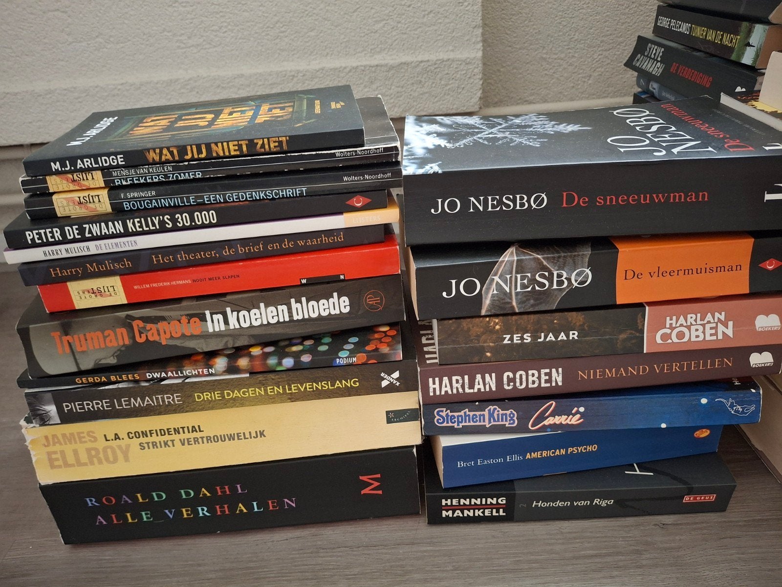 Boeken van diverse genres en schrijvers, Ophalen, Gelezen