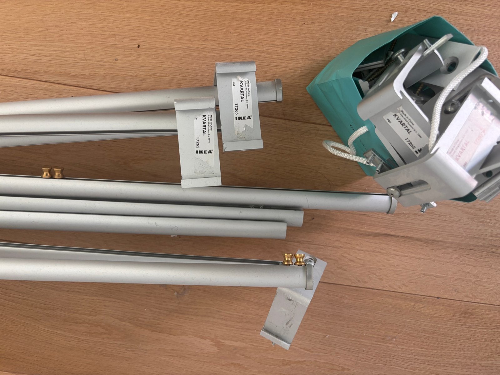 8 IKEA Kvartal gordijnroedes RVS compleet met accessoires, Ophalen, Nieuw, 200 cm of meer, Minder dan 100 cm