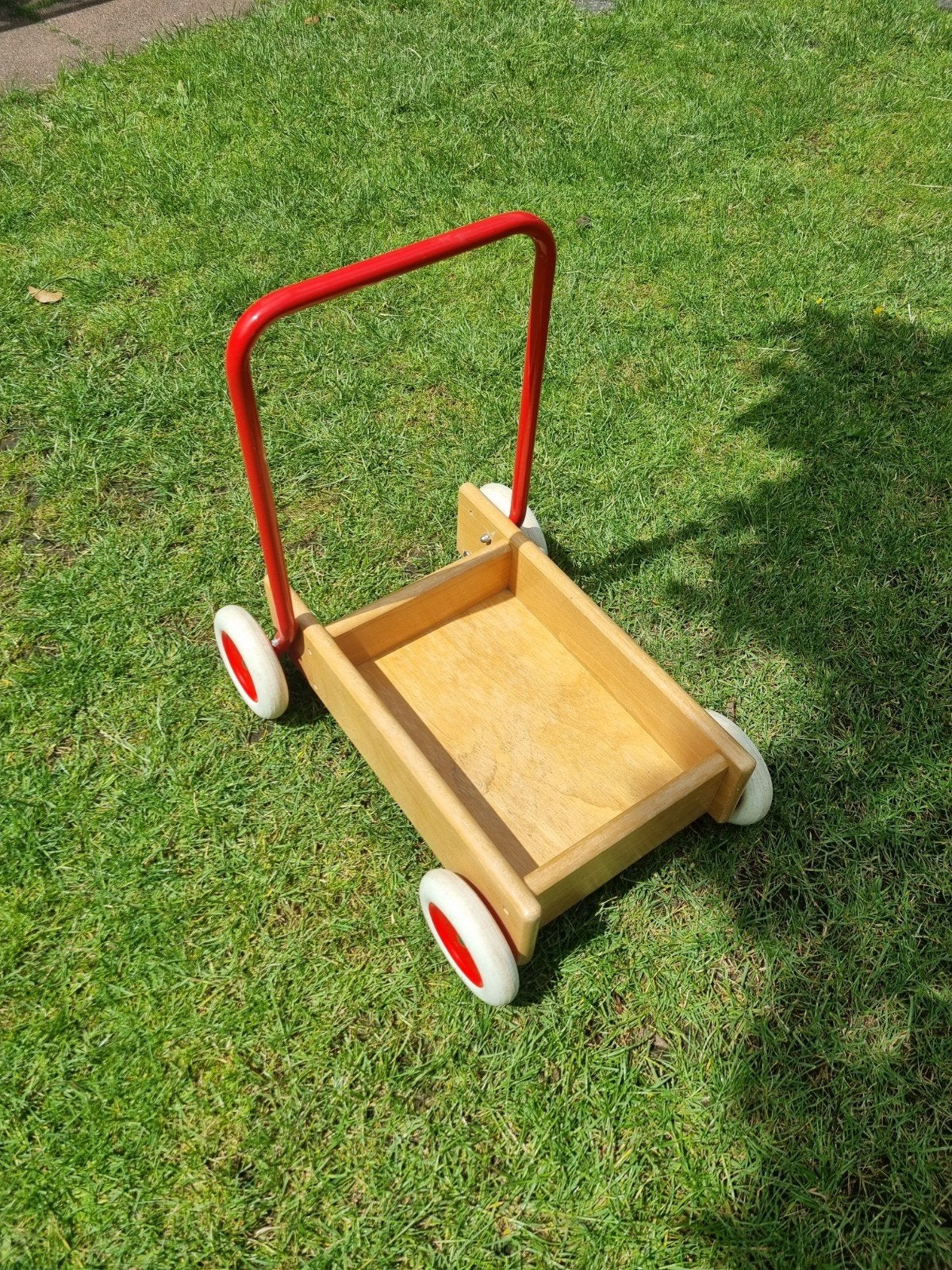 Houten loopkar met rubberen wielen - verstelbaar, Kinderen en Baby's, Speelgoed | Houten speelgoed, Ophalen of Verzenden, Gebruikt