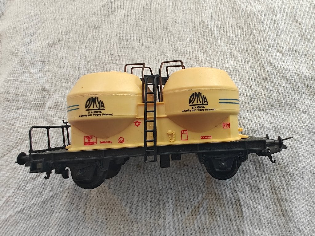Lima H0 OMya dubbele silowagen S.A. Omya – Goederenwagen, Hobby en Vrije tijd, Modeltreinen | H0, Overige merken, Gelijkstroom