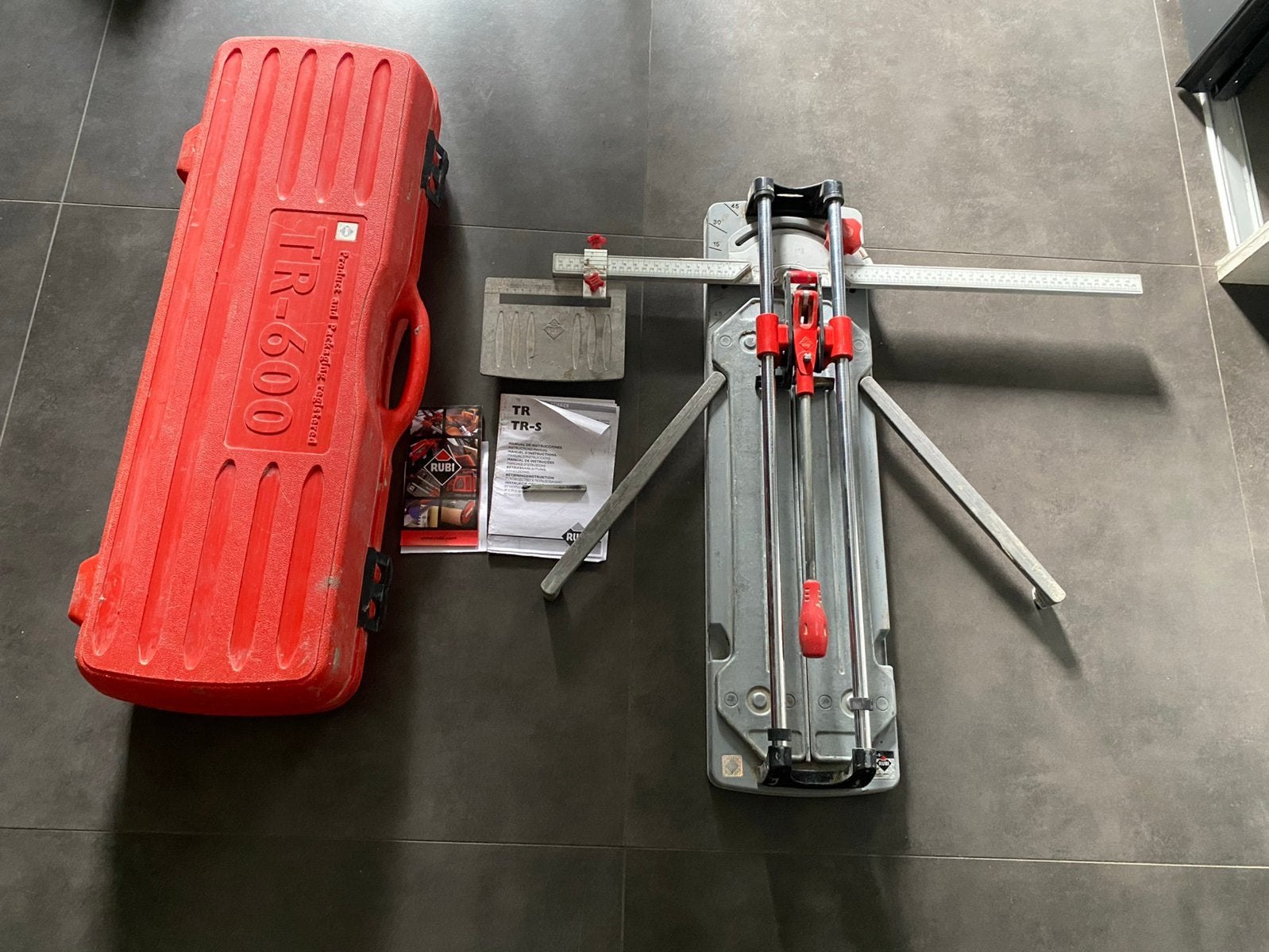 Rubi TR-600-S tegelsnijder, Doe-het-zelf en Verbouw, Ophalen of Verzenden, Zo goed als nieuw