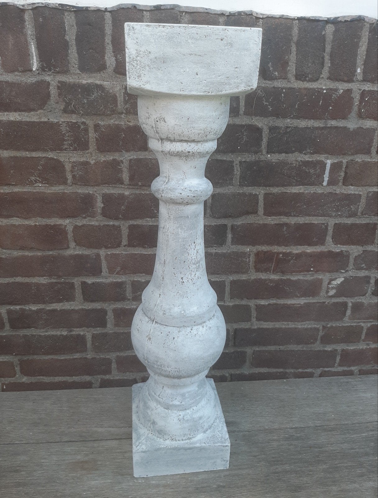 Betonnen baluster pilaar zuil sokkel kolom tuinbeeld beton, Ophalen