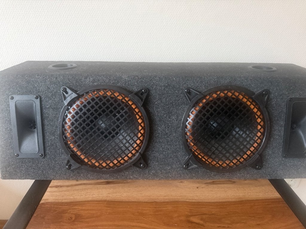 Speaker in houten box met bekleding, Ophalen, Gebruikt