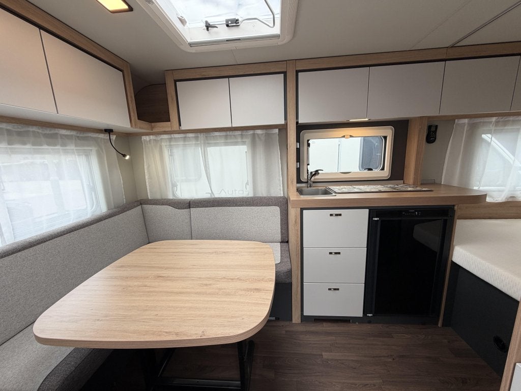 Knaus Sport 450 FU, Nagenoeg nieuw, Maxfan, Mover, Tent, Kachel, Rondzit, Bedrijf, Overige typen