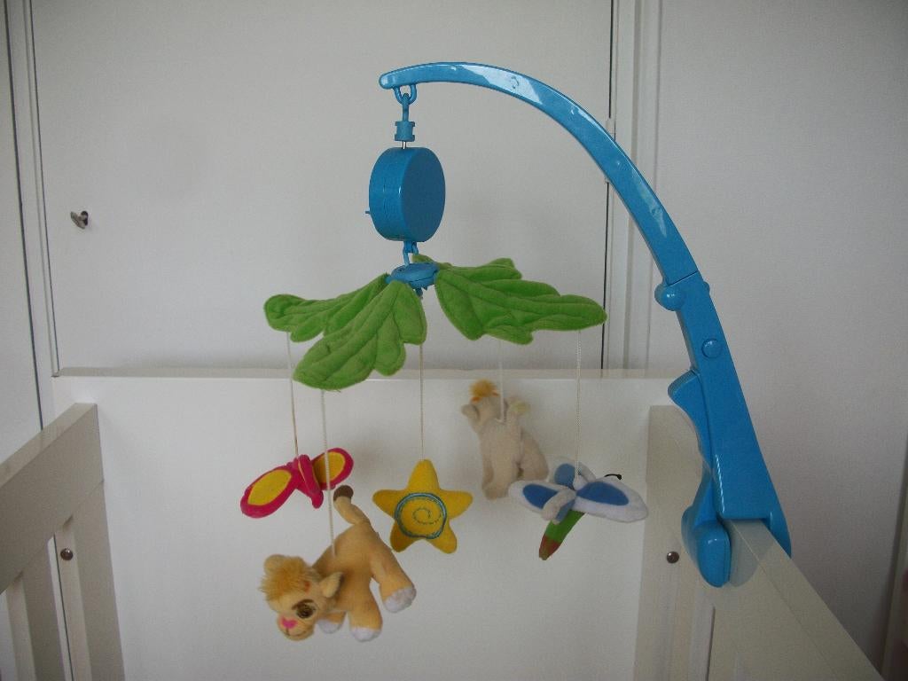 Muziekmobiel van de Lion King - Groen Geel Blauw - zgan, Ophalen of Verzenden, Zo goed als nieuw, Mobiel, Met geluid
