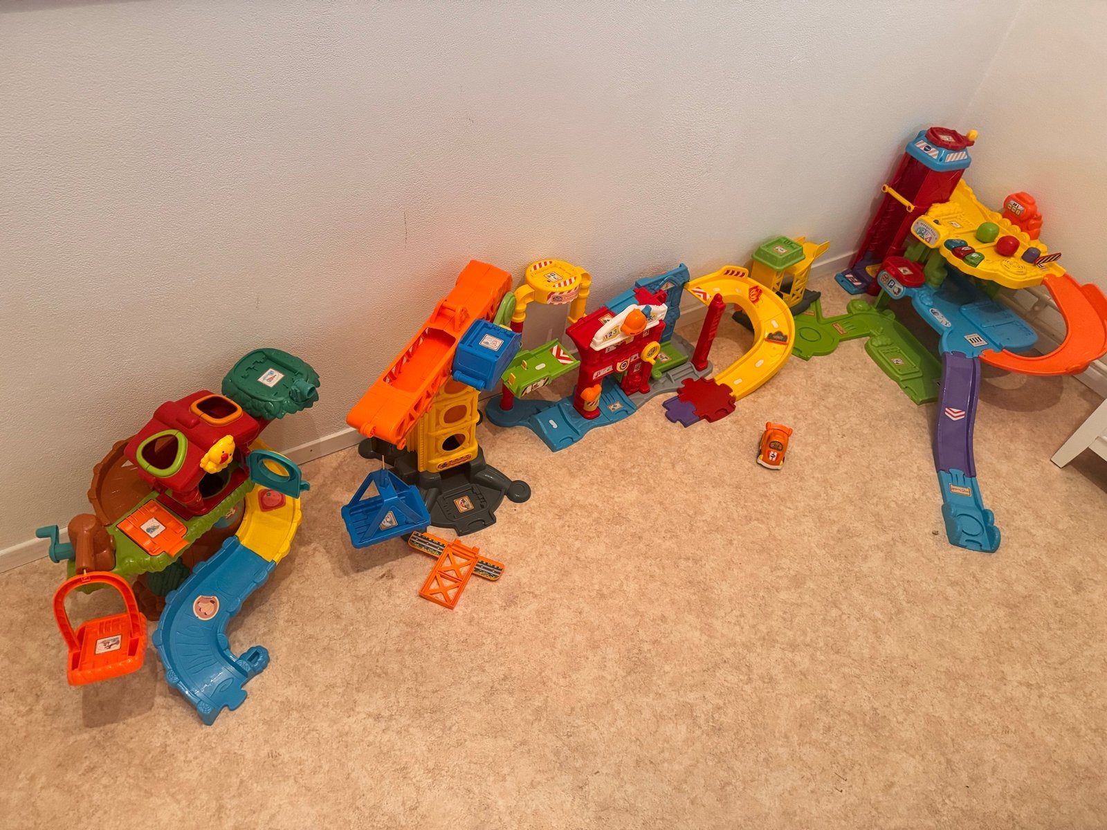 VTech Toet Toet Auto's racebaan en garage met veel wegen, Ophalen of Verzenden, Gebruikt