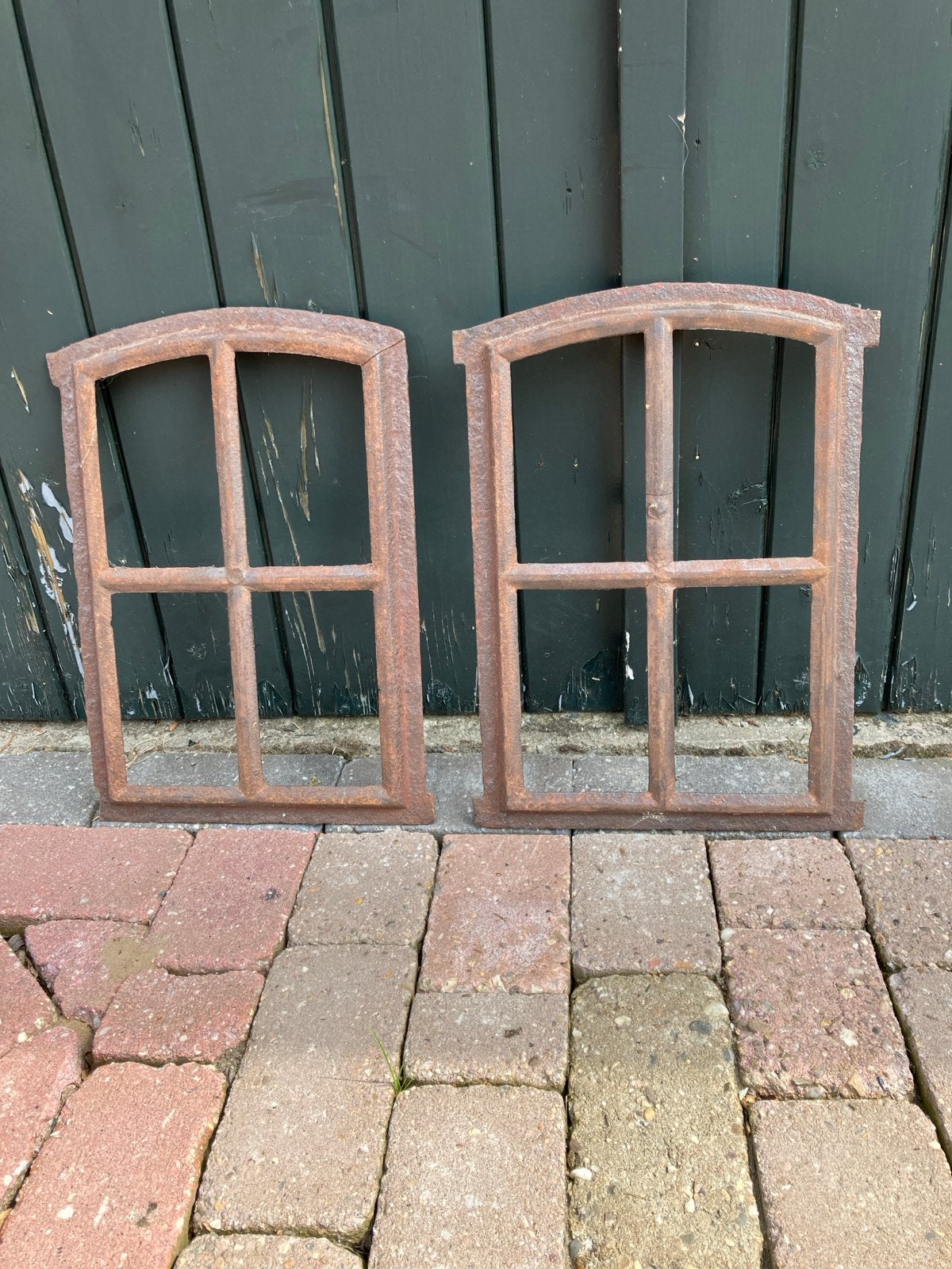 Gietijzeren Stalramen 2 stuks, Doe-het-zelf en Verbouw, Glas en Ramen, Ophalen of Verzenden, Gebruikt, Gevelraam of Ruit, Minder dan 80 cm