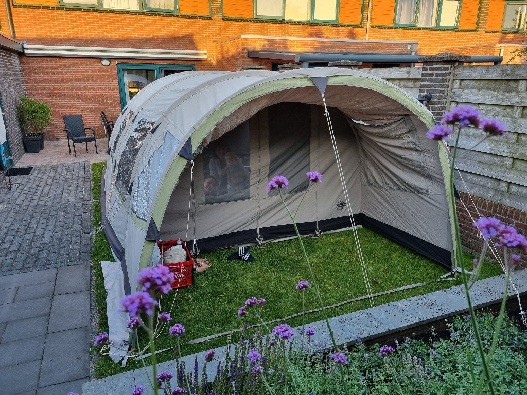 Vrijbuiter Tannon 320 dlx 4-persoons tent - Familietent, Ophalen, Zo goed als nieuw, Tot en met 4