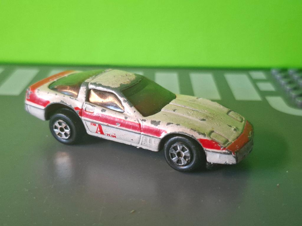 ERTL - Chevrolet Corvette A-Team Face [wit] 1/64, Ophalen of Verzenden, Gebruikt, Auto