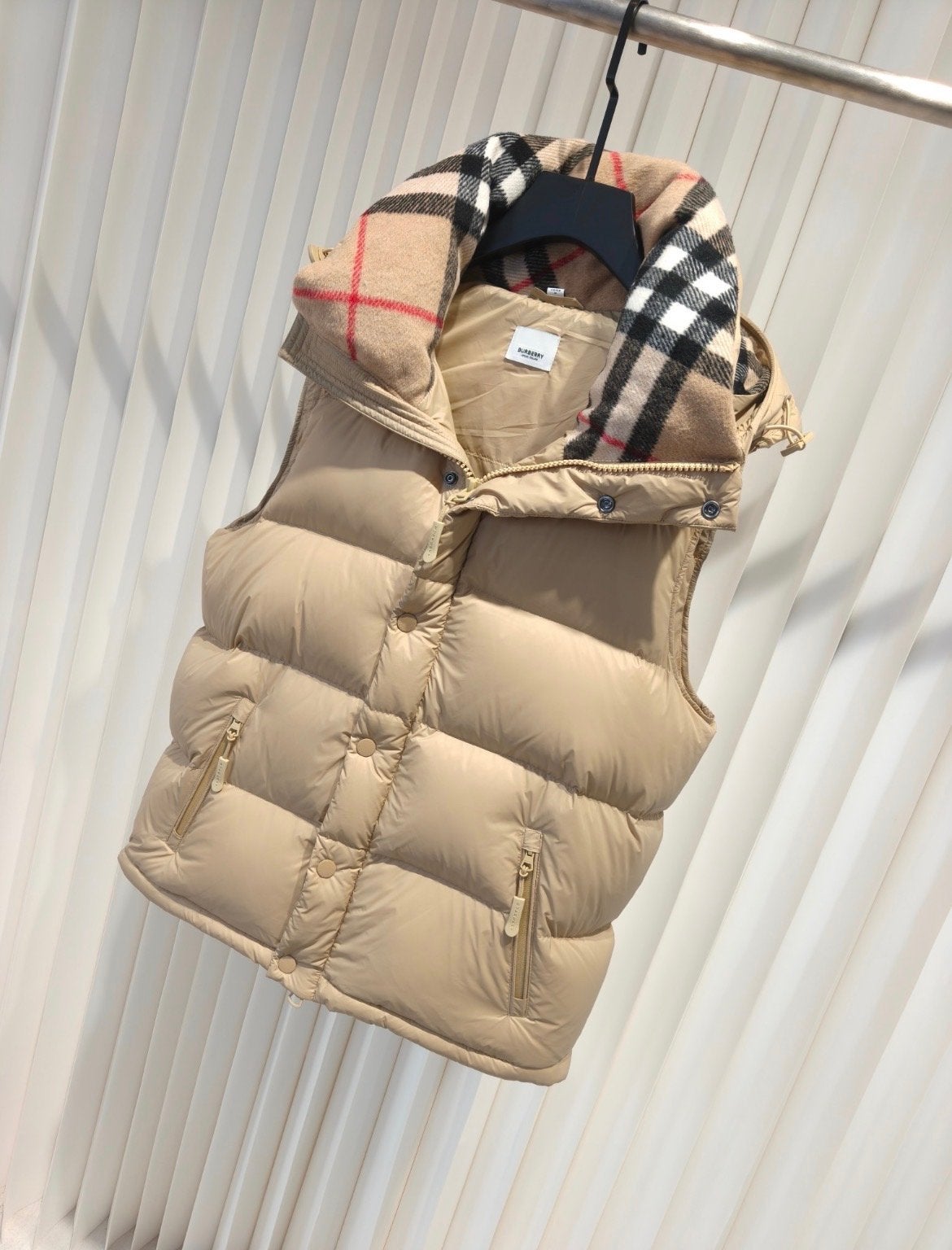 Burberry Puffer Jas, Kleding | Dames, Jassen | Winter, Ophalen of Verzenden, Nieuw, Maat 42/44 (L), Beige