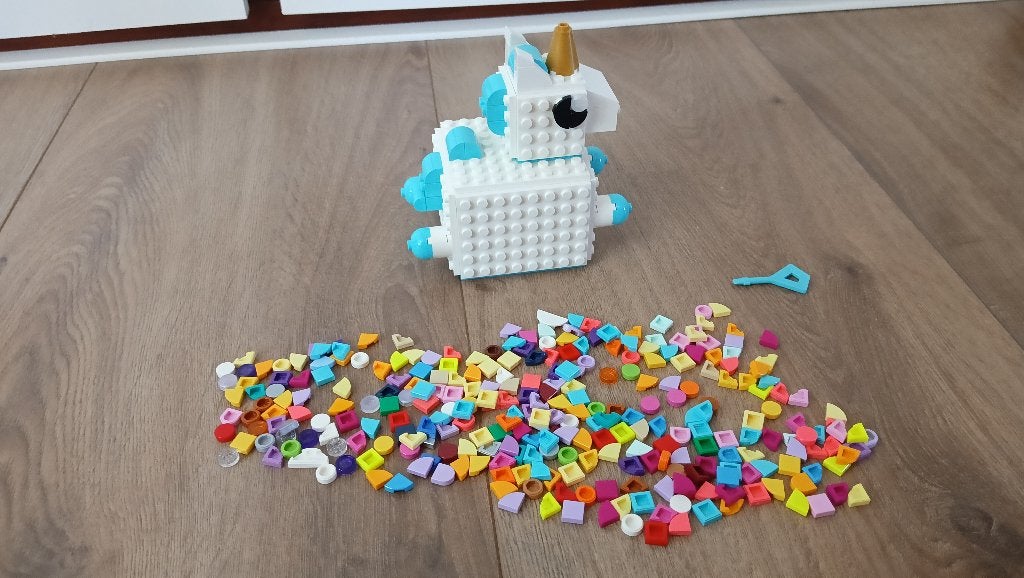 LEGO DOTS eenhoorn bakje, Kinderen en Baby's, Speelgoed | Duplo en Lego, Ophalen of Verzenden, Zo goed als nieuw, Lego