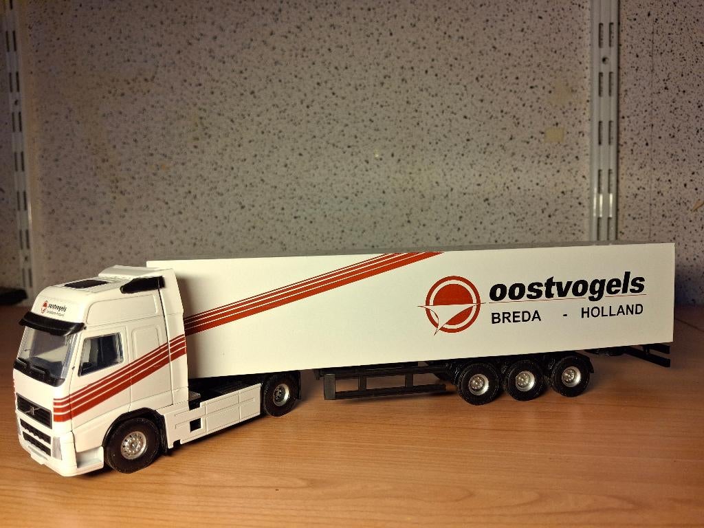 miniatuur vrachtauto, Ophalen of Verzenden, Zo goed als nieuw, Bus of Vrachtwagen