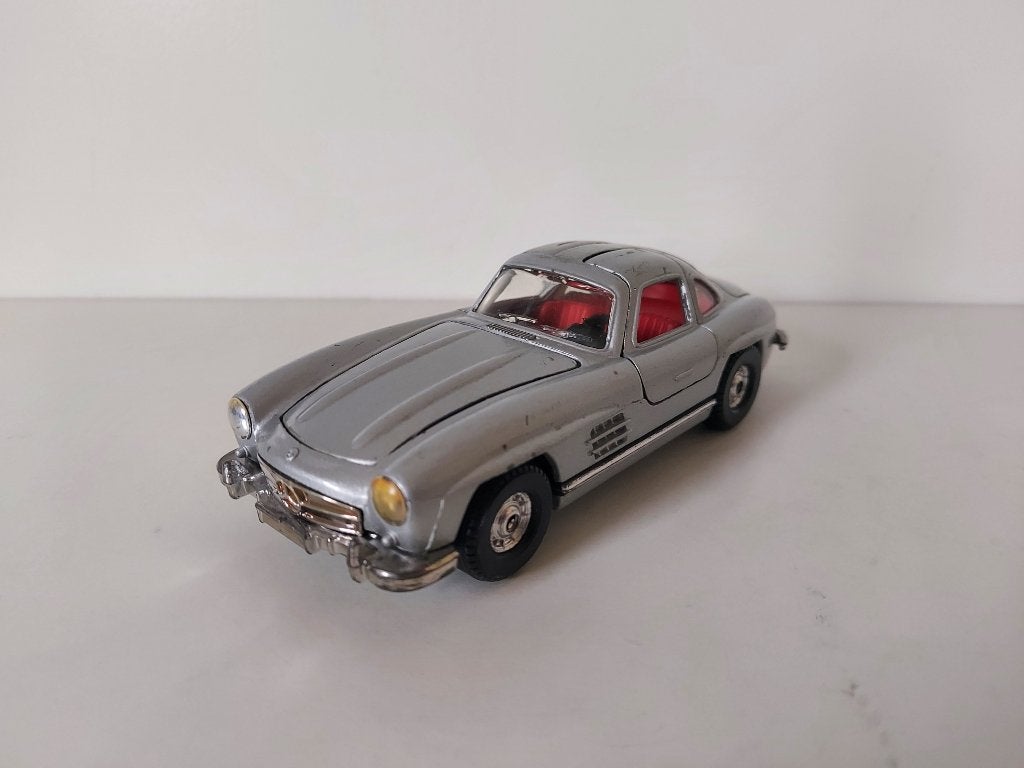 Corgi 811 Mercedes-Benz 300 SL Gullwing schaal 1:36 (2), Ophalen of Verzenden, Gebruikt, Auto, Corgi