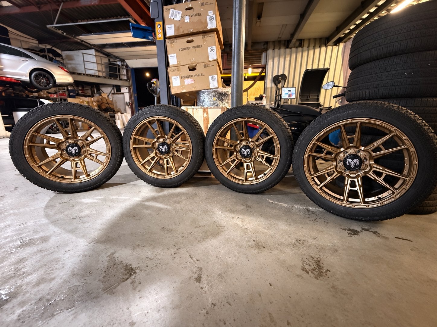 22 inch bronze velgen Dodge Ram Gen 5 6x139.7, Auto-onderdelen, Gebruikt, 275 mm, Banden en Velgen, Ophalen of Verzenden