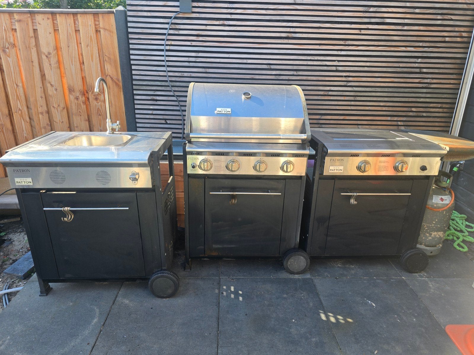 Patton Buitenkeuken Set: BBQ, Spoelbak & Zijbrander, Ophalen, Gebruikt, Patton