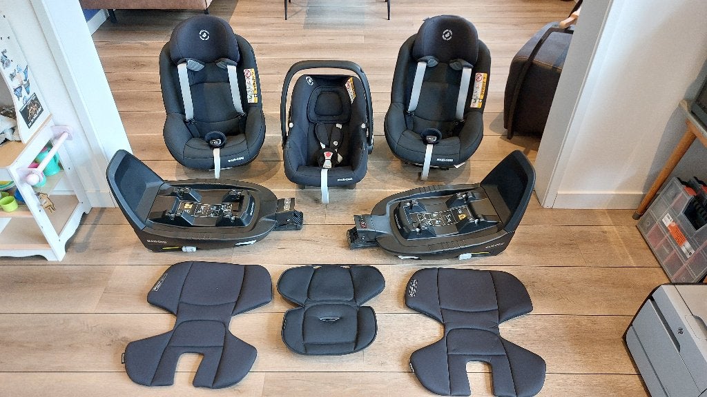 Maxi Cosi Set voor 2 auto's, Ophalen, Verstelbare rugleuning, Zo goed als nieuw, Isofix