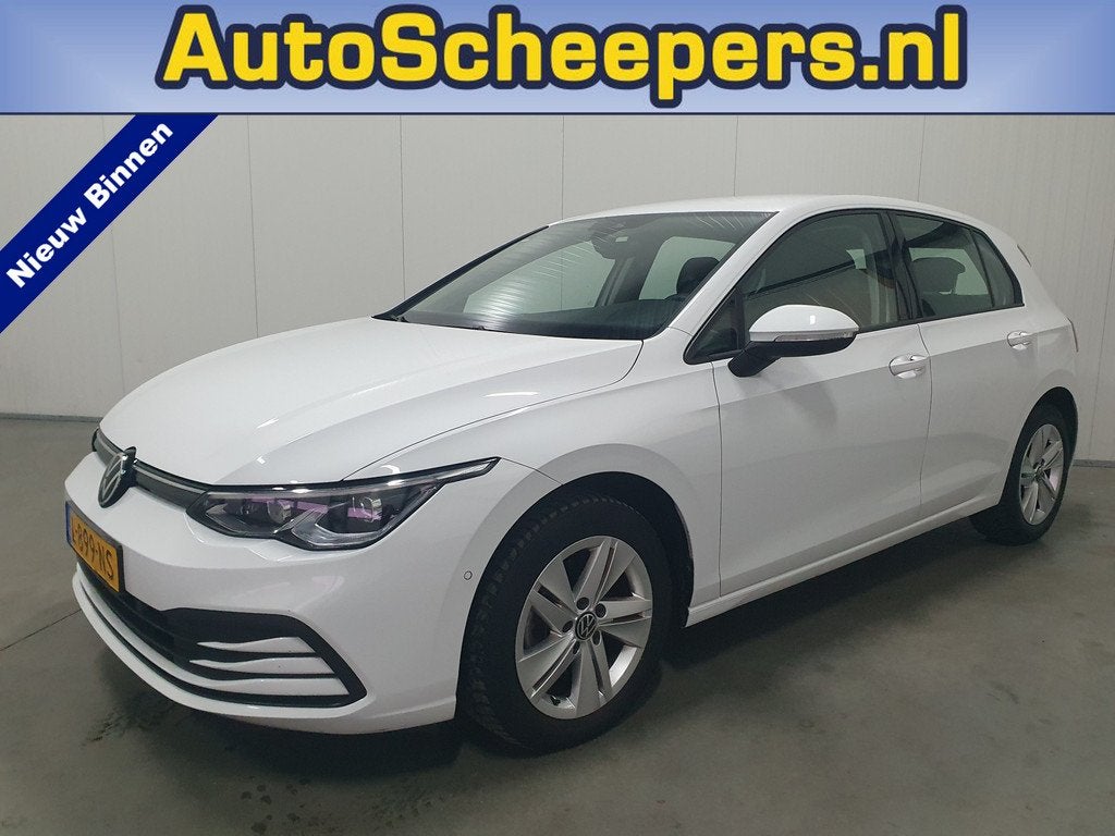 Volkswagen Golf 1.0 eTSI Life Business NAVI/CRUISE/AIRCO/LMV, Gebruikt, Euro 6, Alcantara, Bedrijf
