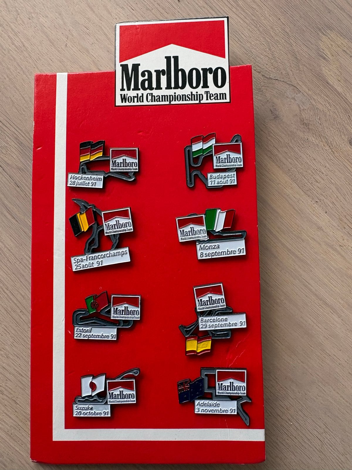 Marlboro World Championship 1991 Pins + Monza Luchtfoto, Verzamelen, Verzenden, Zo goed als nieuw, Formule 1