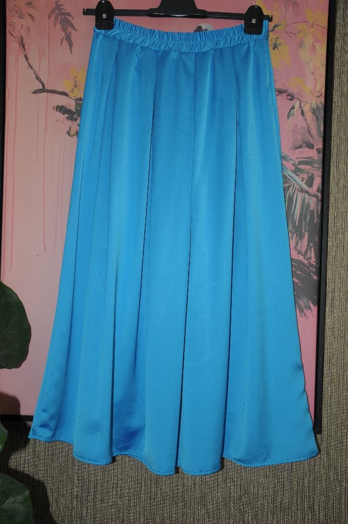 Prachtige lange satijnen rok van Shoeby, maat M, ZGAN!!, Maat 38/40 (M), Blauw, Ophalen of Verzenden, Zo goed als nieuw