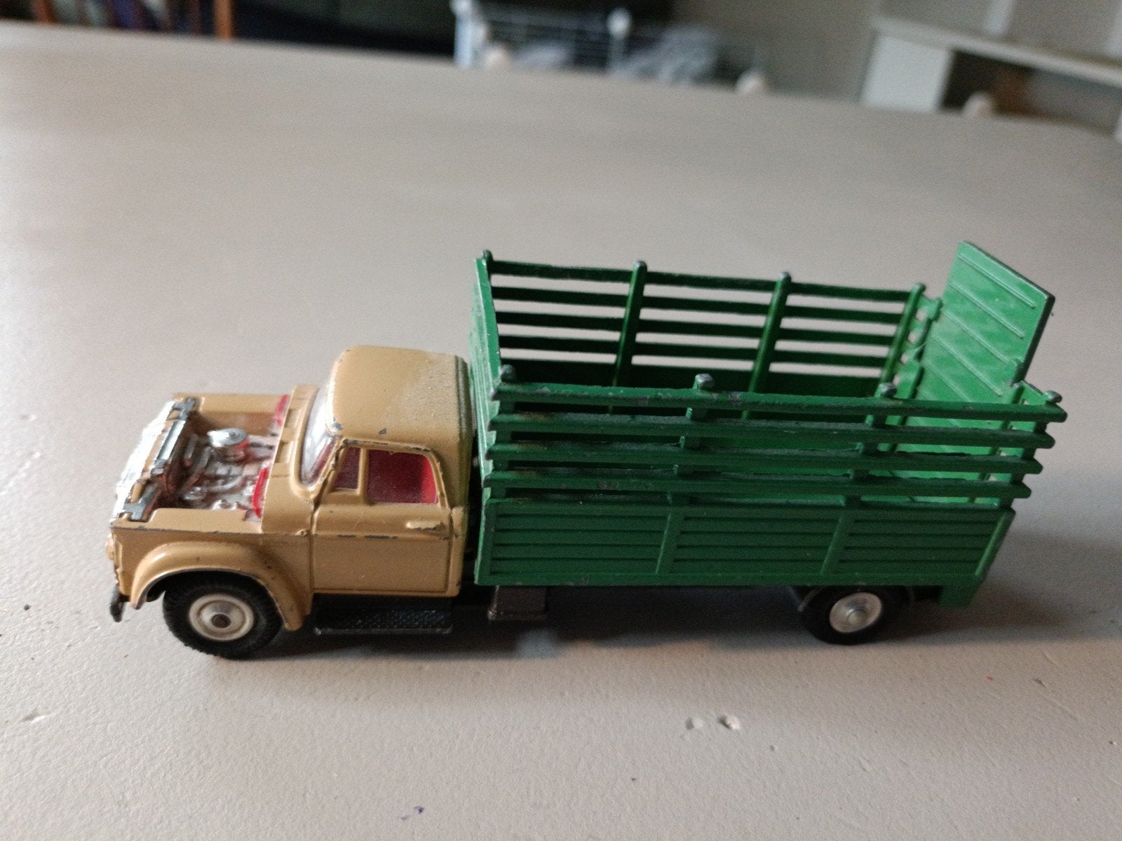 Dodge kew Fargo corgi toys, Hobby en Vrije tijd, Ophalen of Verzenden, Gebruikt, Auto, Corgi