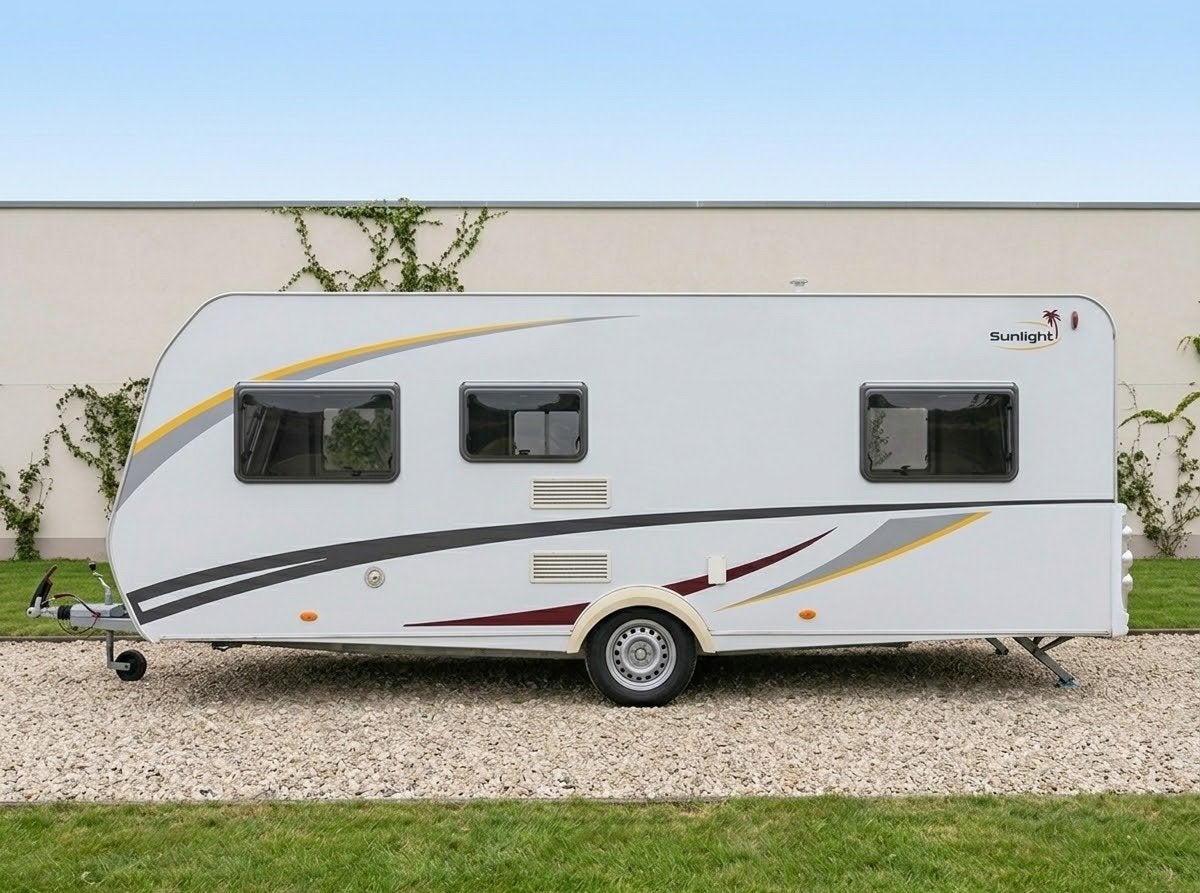 Sunlight C55V / Carado C417 2011 | Enkele bedden | Luifel, Sunlight, Rondzit, Particulier, 6 tot 7 meter