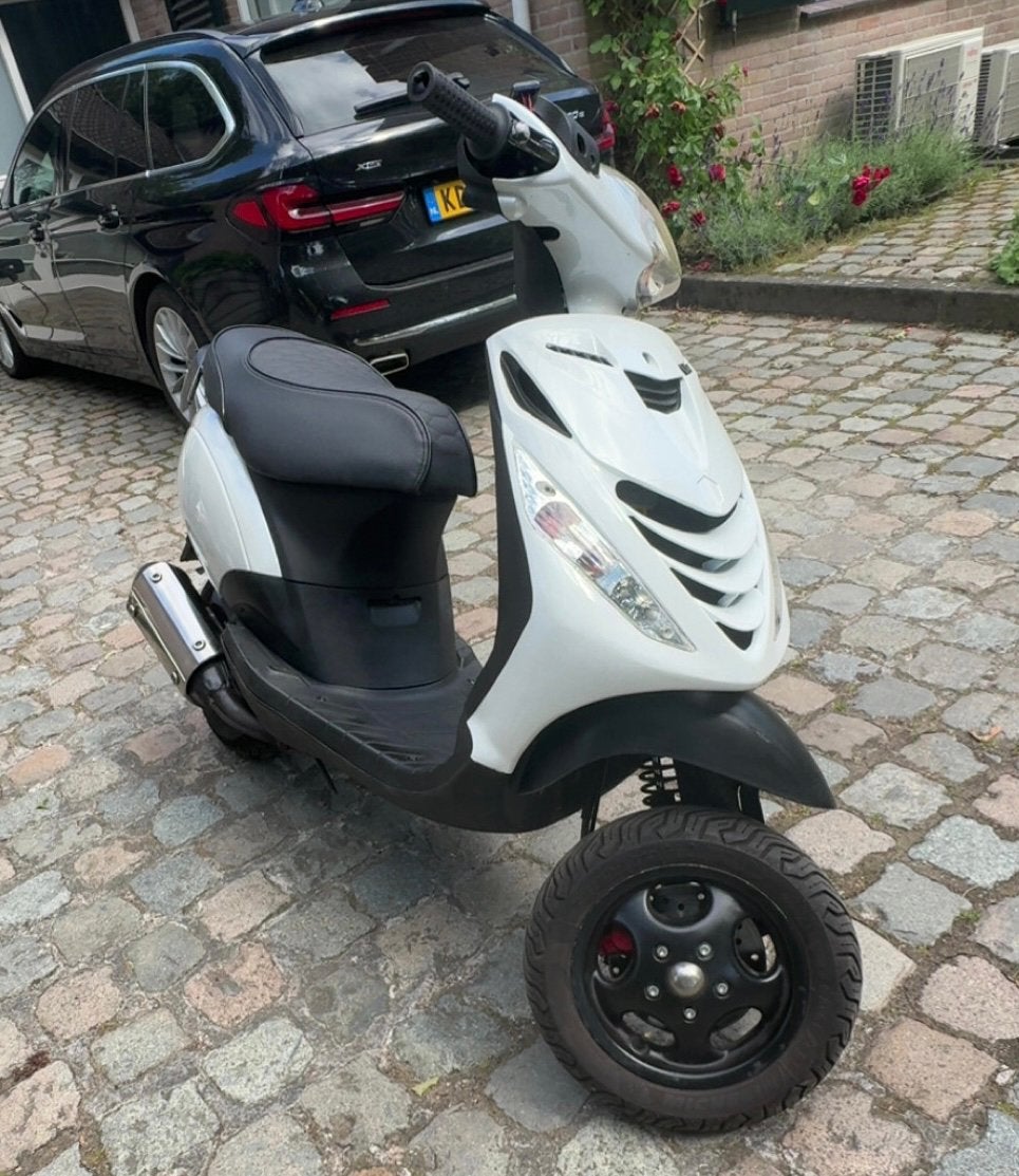 Zip 172cc full malossi, Ophalen, Tweetakt, Maximaal 45 km/u, Zip