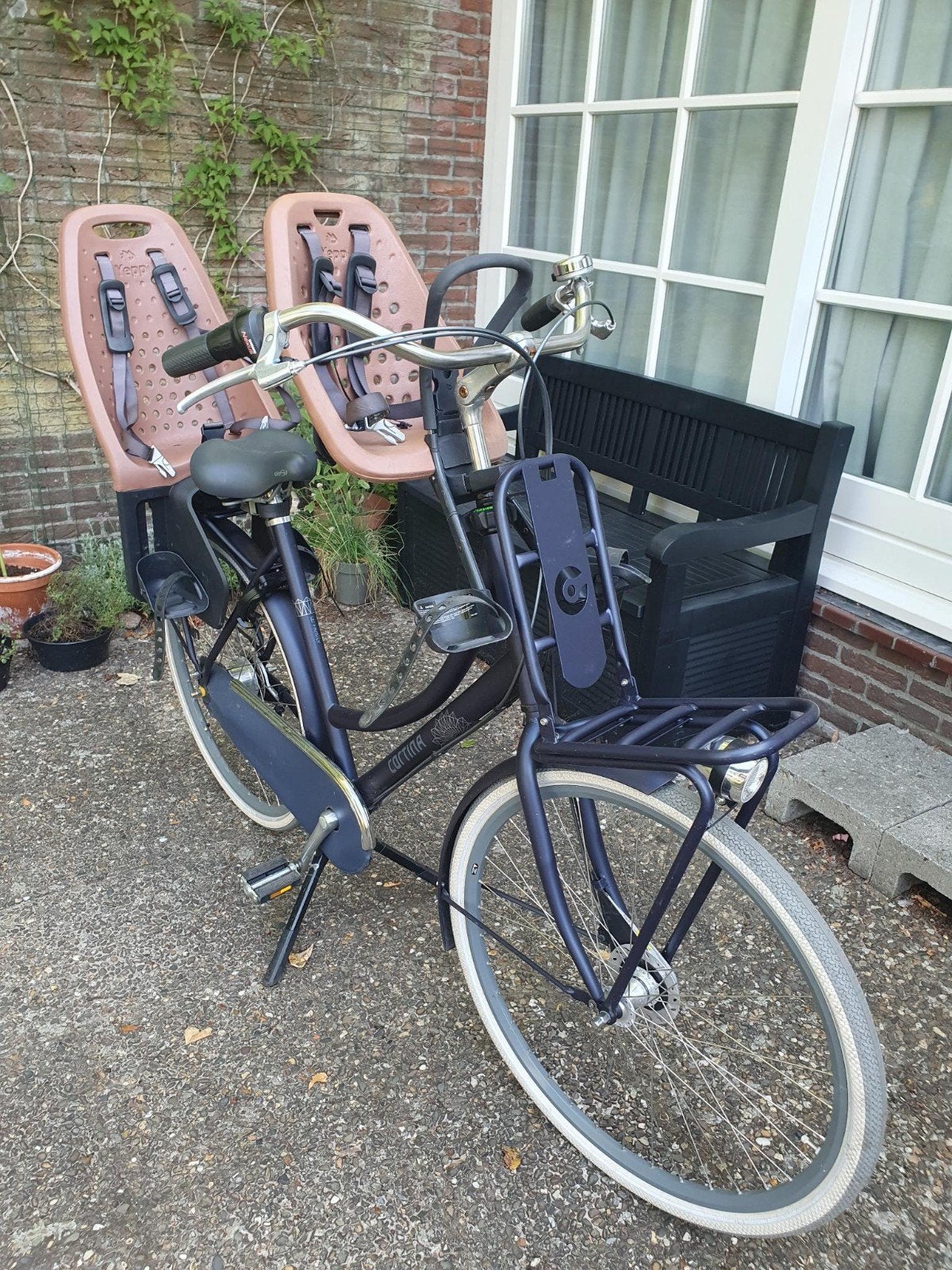 Cortina Family fiets metallic blauw met Yepp zitjes, Versnellingen, 56 cm of meer, Zo goed als nieuw, Trommelrem