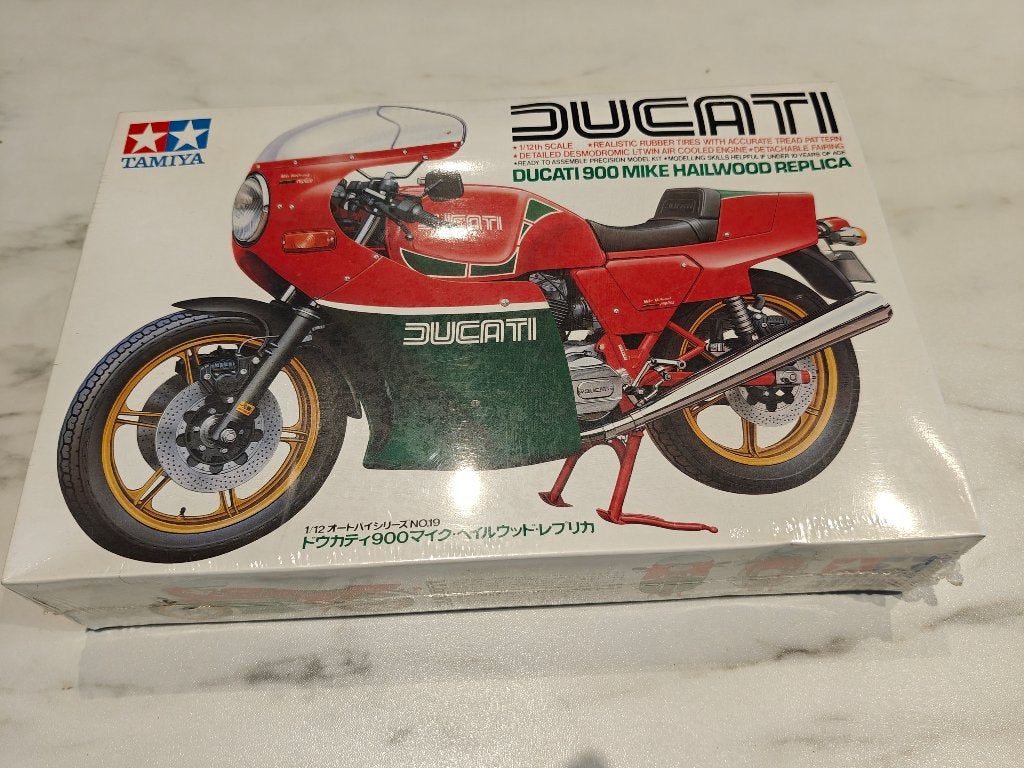 Tamiya 1/12 Ducati 900 Mike Hailwood Replica No.19, nieuw, Nieuw, Ophalen of Verzenden, Tamiya, Groter dan 1:32