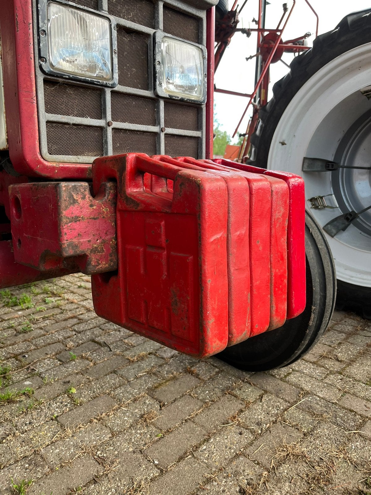 IHC 35kg Frontgewichten, Ophalen