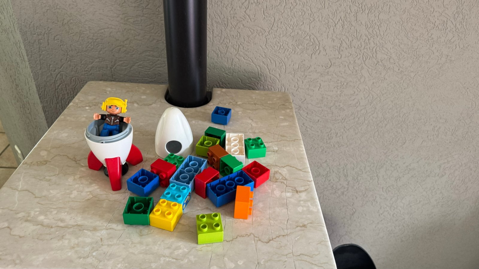 Duplo raket met blokken en astronaut, Inclusief minifiguren, Gebruikt, Ophalen of Verzenden, Duplo