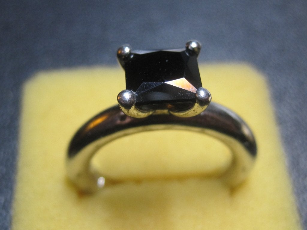 Groot zilver ring met edelsteen maat 18,5, Ophalen, 18 tot 19, Zwart, Zo goed als nieuw