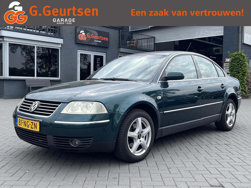 Volkswagen Passat 1.8 Turbo Arctic Zeer goed onderhouden! Al, Voorwielaandrijving, 1334 kg, Gebruikt, Zwart