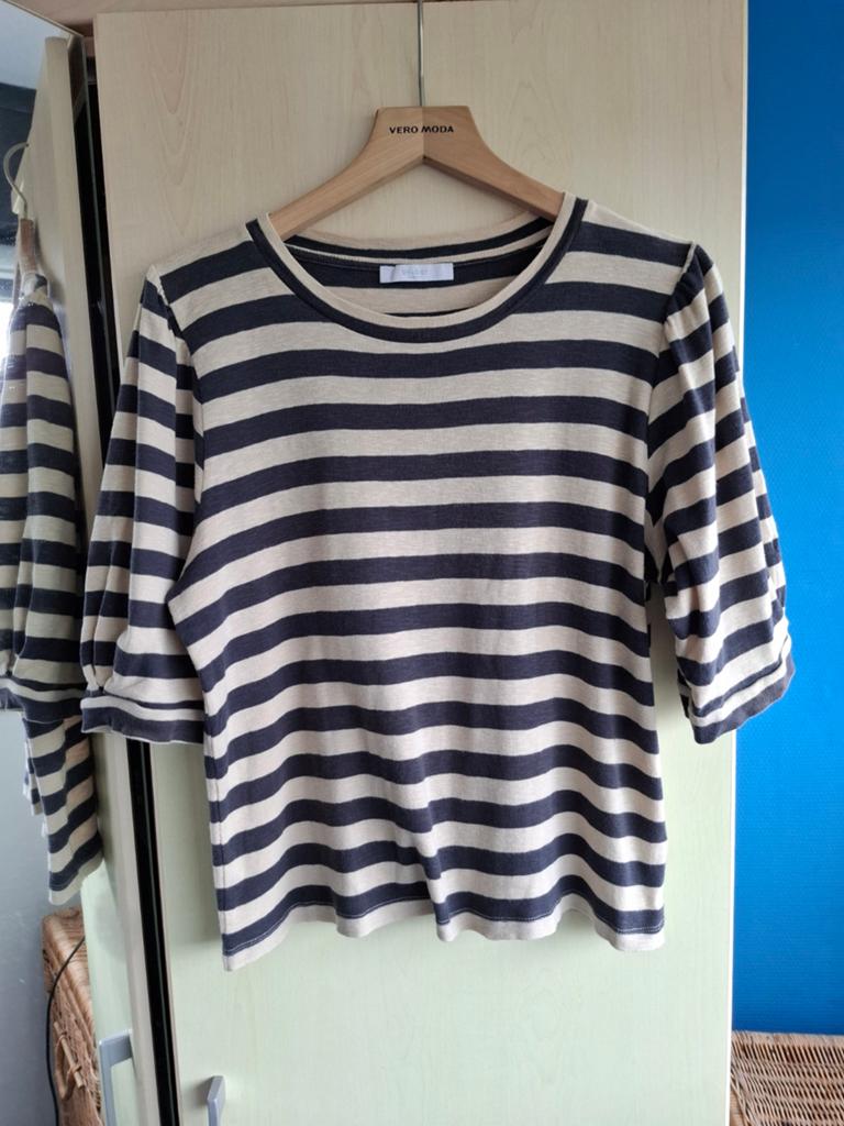 By-bar shirt goede kwaliteit maat L grijs beige, Kleding | Dames, T-shirts, By-bar, Maat 42/44 (L), Ophalen of Verzenden, Zo goed als nieuw