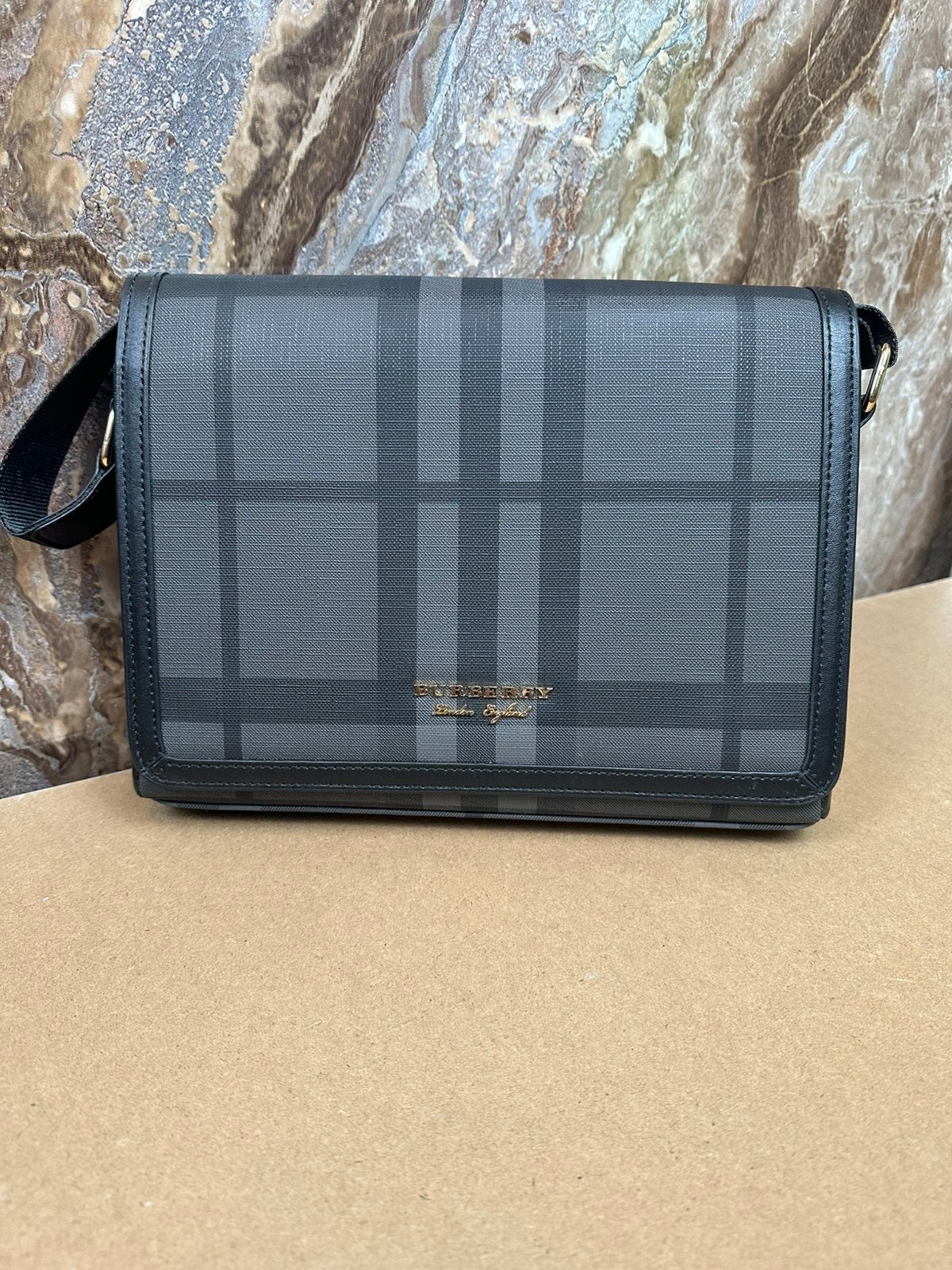 Burberry Schoudertas - Diverse Modellen - Nek Tas - Nieuw, Ophalen of Verzenden, Zwart, Overige merken, Leer