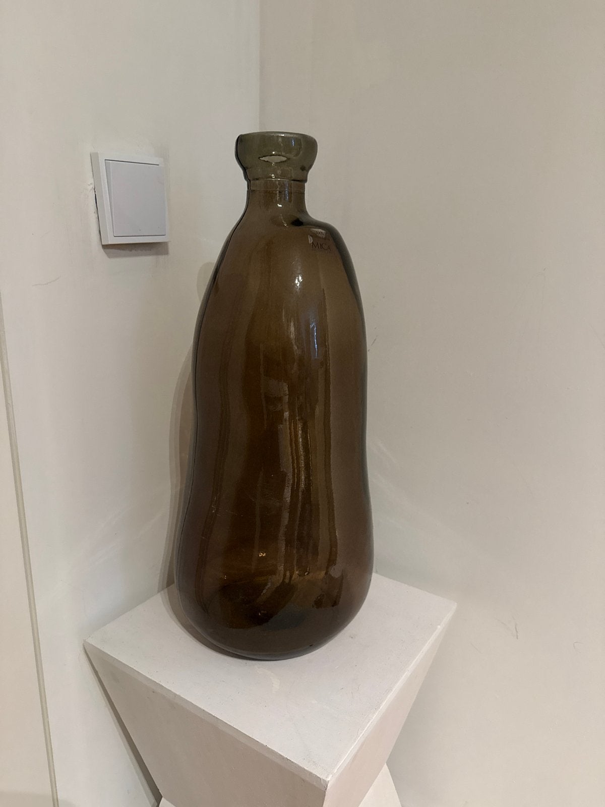 MICA Decoratie Fles Vaas Bruin Glas hoog, Antiek en Kunst, Ophalen