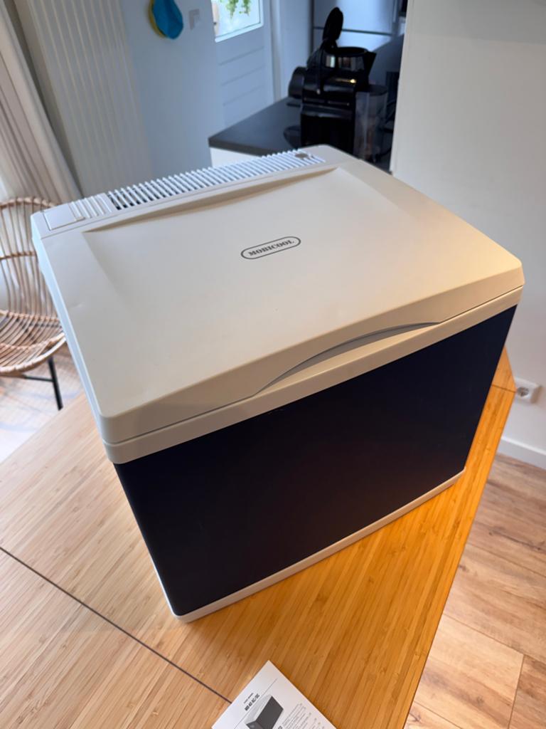 Mobicool MB40 AC/DC Elektrische Koelbox 40L, Caravans en Kamperen, Koelboxen, Ophalen, Zo goed als nieuw, Koelbox, Elektrisch