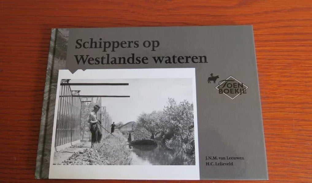 Schippers Op Westlandse Wateren schipper westland monster, Verzamelen, Scheepvaart, Ophalen of Verzenden, Zo goed als nieuw, Motorboot