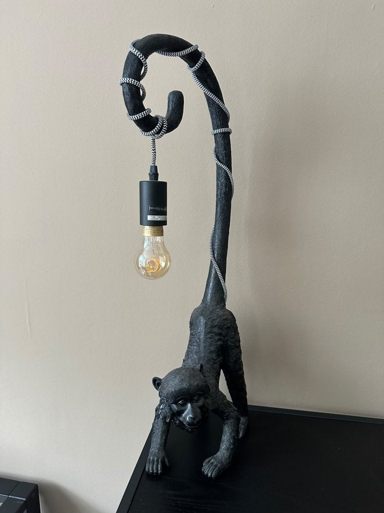 Unieke Apenlamp - Decoratieve Tafellamp, Huis en Inrichting, Kunststof, E27 (groot), Zo goed als nieuw, Zwart