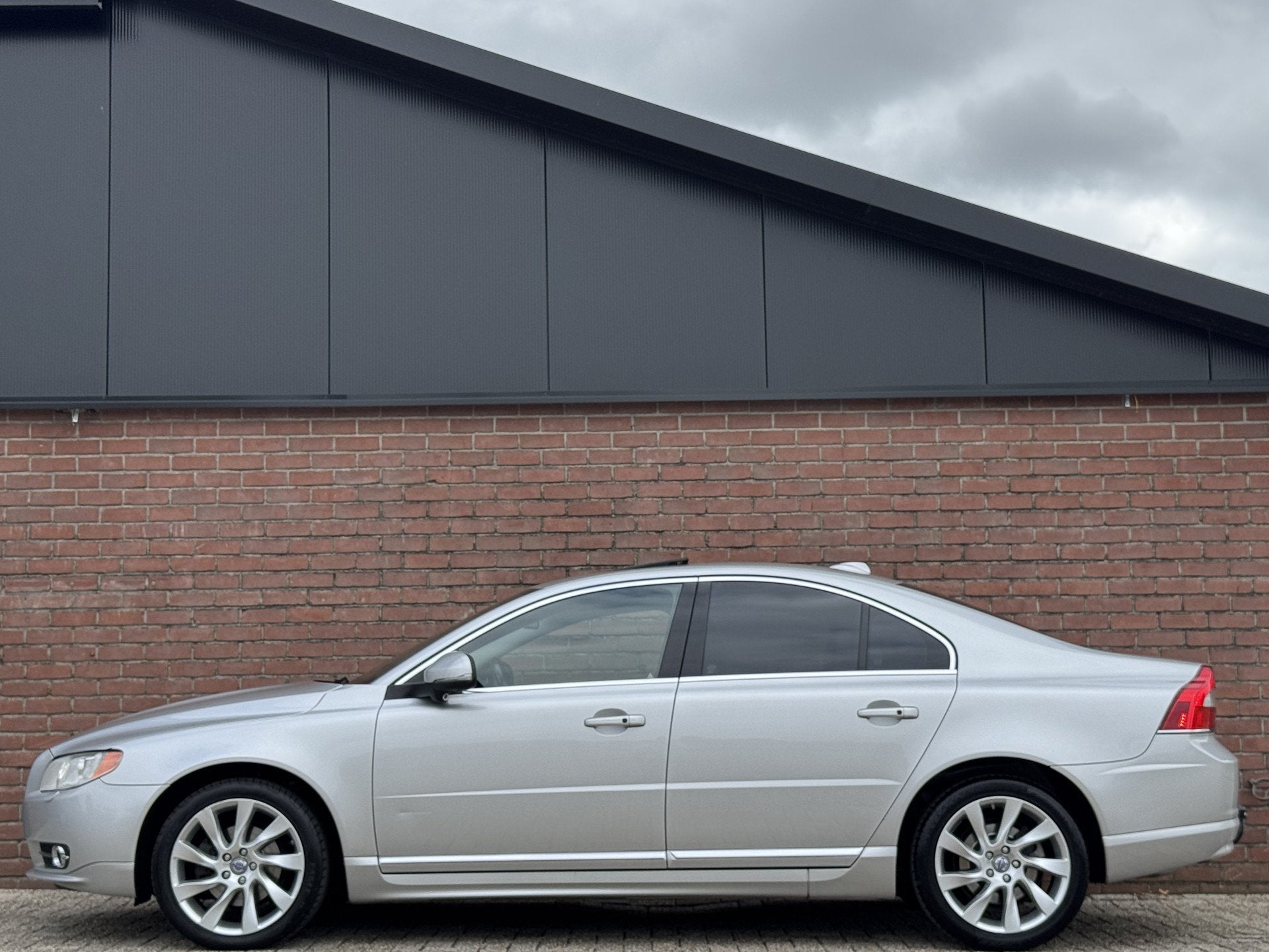 Volvo S80