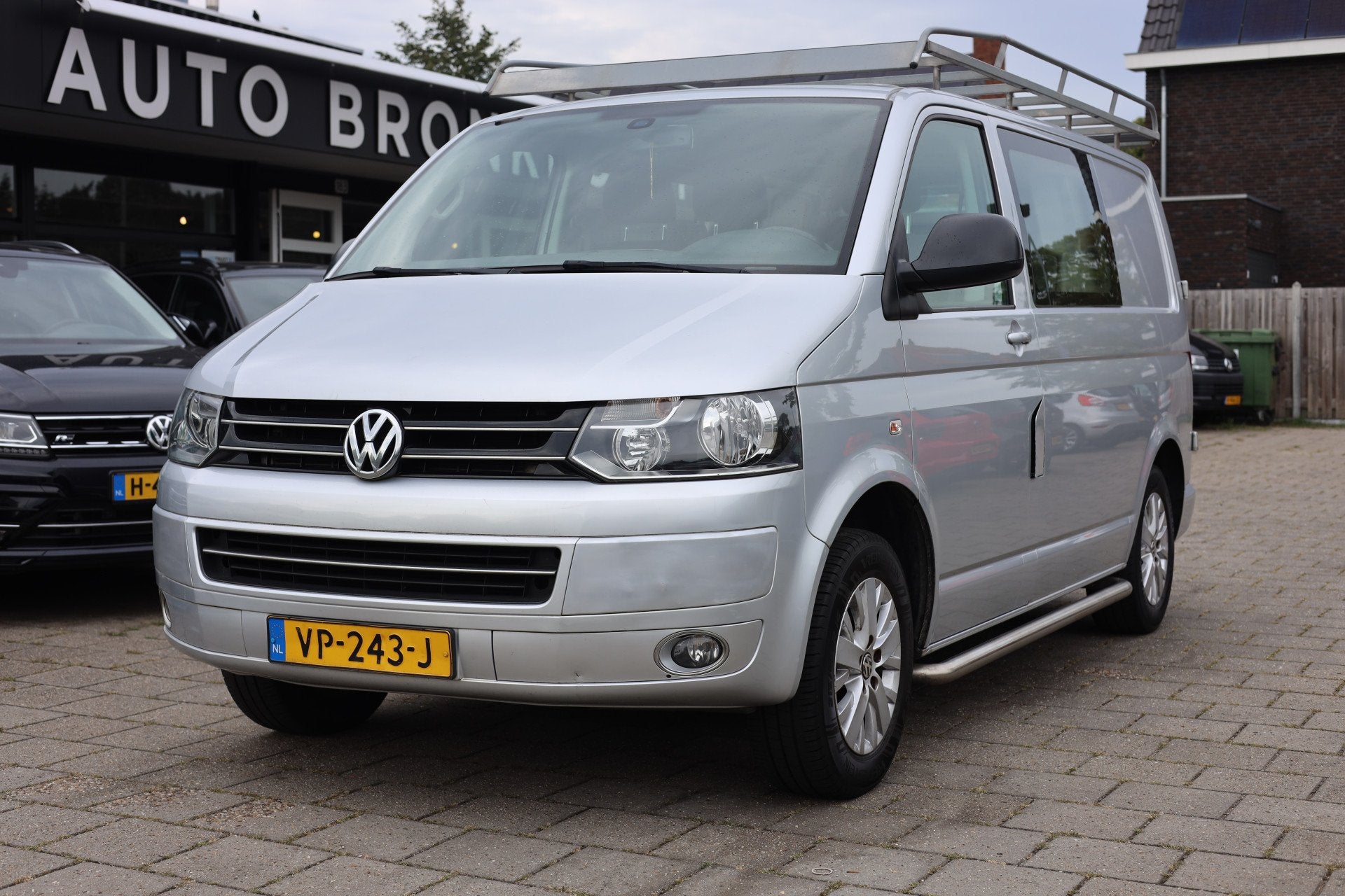Volkswagen Transporter 2.0 TDI L1H1 DUBBEL CABINE | HEFBOOM, Voorwielaandrijving, Euro 5, Gebruikt, 4 cilinders