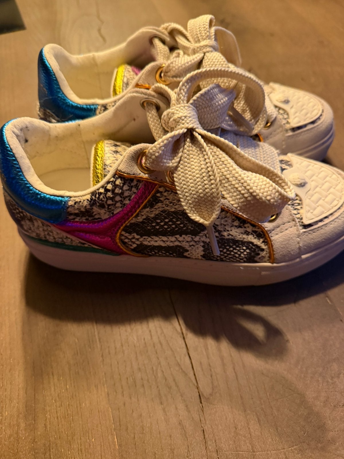 Kurt geiger schoenen maat 38 echt leer, Kleding | Dames, Ophalen of Verzenden, Zo goed als nieuw, Sneakers of Gympen