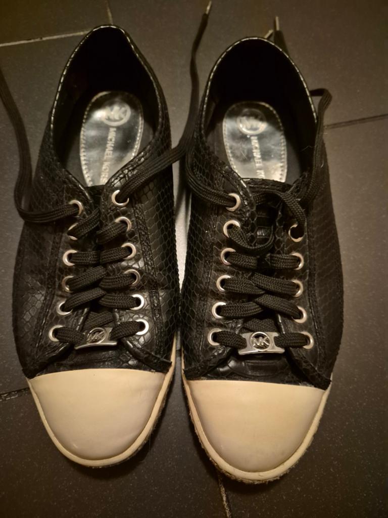 Michael Kors schoenen (AQ13K) maat 39, Michael Kors, Zwart, Ophalen of Verzenden, Sneakers of Gympen