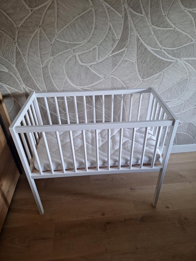 Witte wieg 40x80 cm met matras, Ophalen, Zo goed als nieuw, Wieg