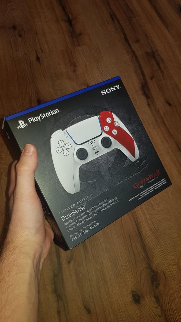 DualSense - God of War 20th Anniversary Limited Edition, Spelcomputers en Games, Games | Sony PlayStation 4, Ophalen of Verzenden
