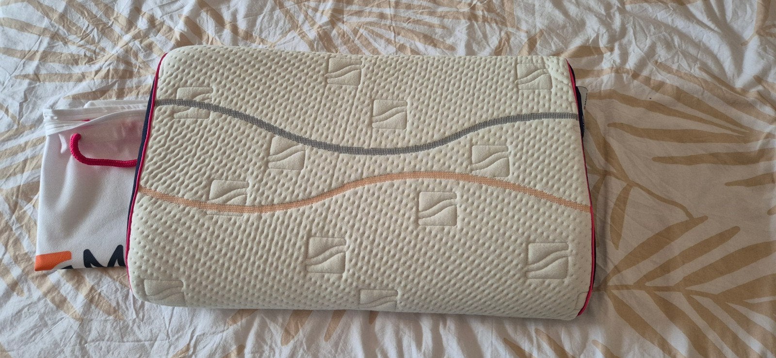 M Line Pillow You Fuchsia Kussen, Eenpersoons, Wit, Ophalen of Verzenden, Zo goed als nieuw