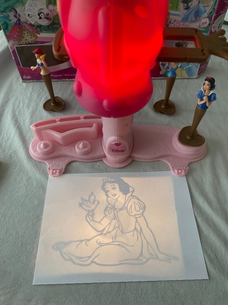 Disney princes teken projector met  veel leuke afbeeldingen, Ophalen of Verzenden, Overige figuren, Zo goed als nieuw, Overige typen