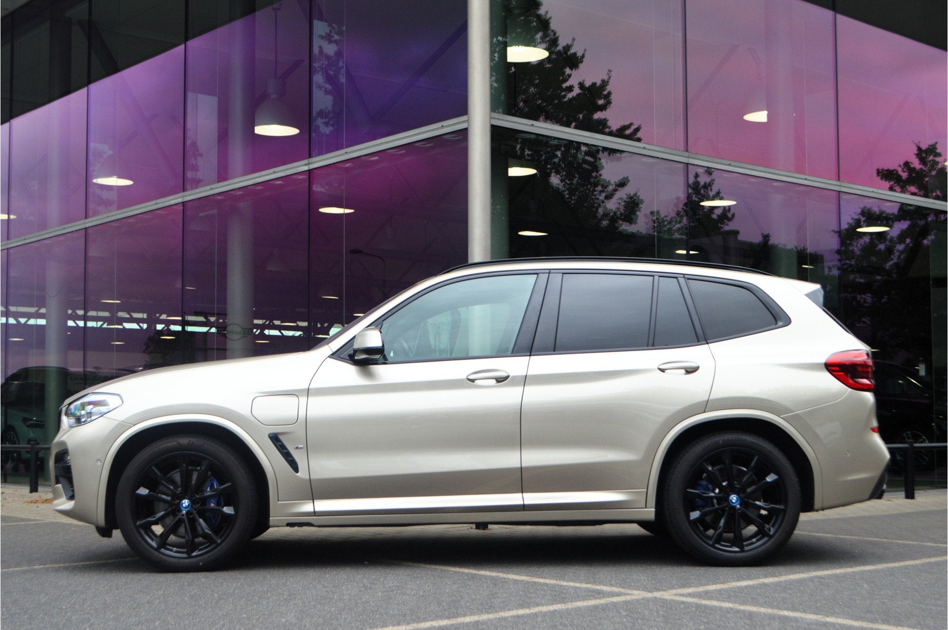 BMW X3 xDrive30e High Executive M Sport Automaat / Panoramad, Auto's, BMW, Gebruikt, Leder en Stof, Bedrijf, Vierwielaandrijving