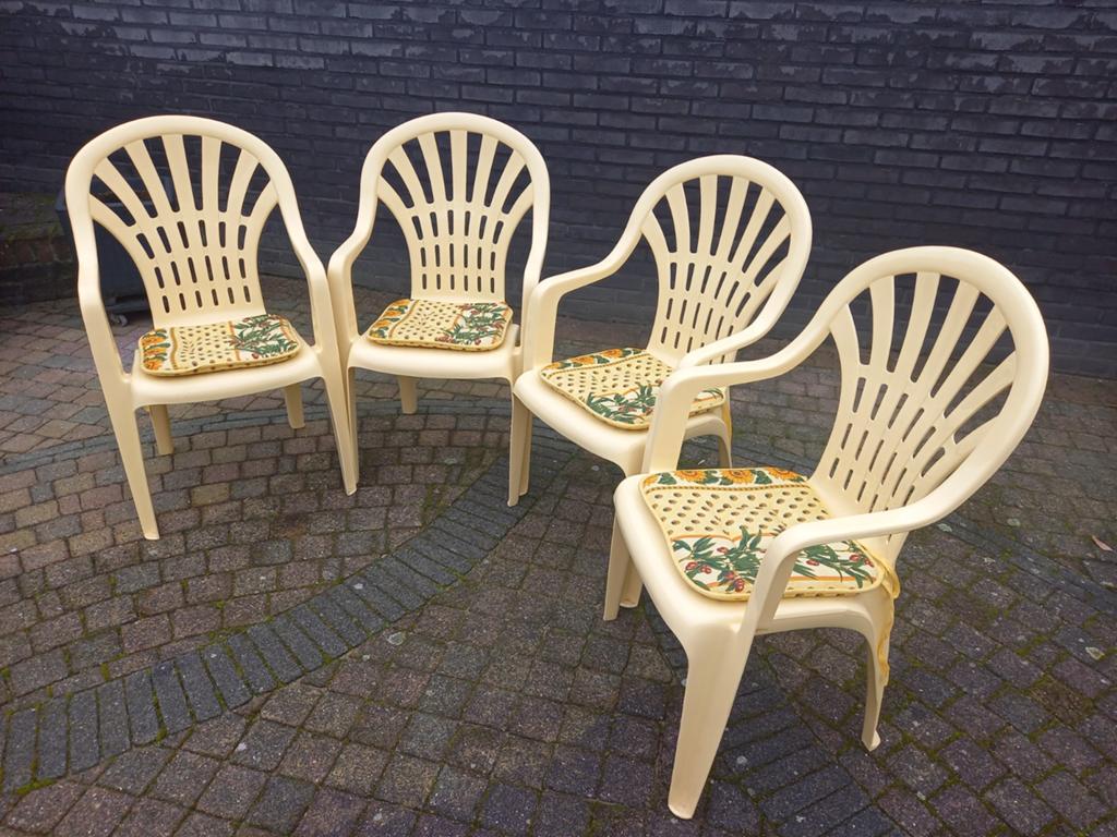 4 stuks tuinstoelen, Ophalen of Verzenden, Gebruikt