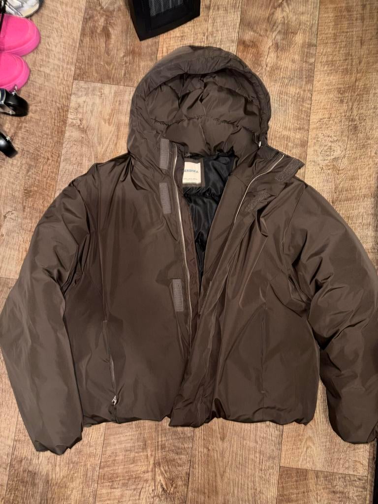 Bershka Cropped Puffer Jacket - Bruin, Ophalen of Verzenden, Zo goed als nieuw, Maat 46 (S) of kleiner, Bruin