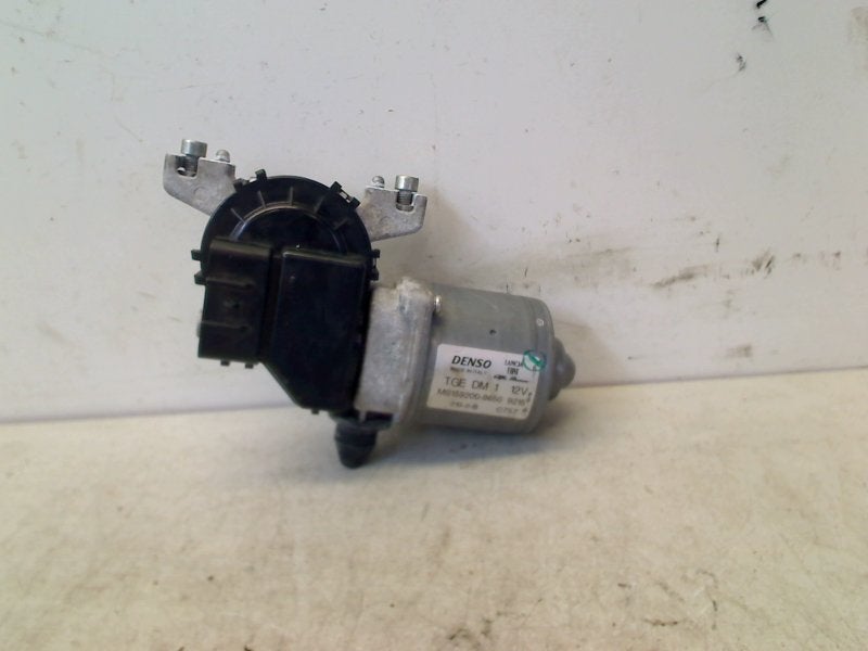 Ruitenwissermotor Voor Fiat 500 (312) 2018 1592008650, FCA Germany GmbH, Gebruikt, IPC D1-09 Bahnhofsplatz, Rüsselsheim am Main 65423, , Duitsland